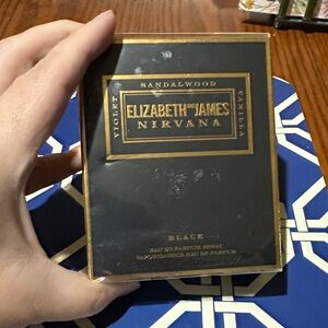 Elizabeth and James Nirvana Black Eau de Parfum